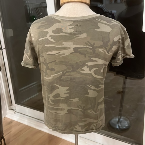 GUC Current Elliott tshirt - Picture 4 of 9